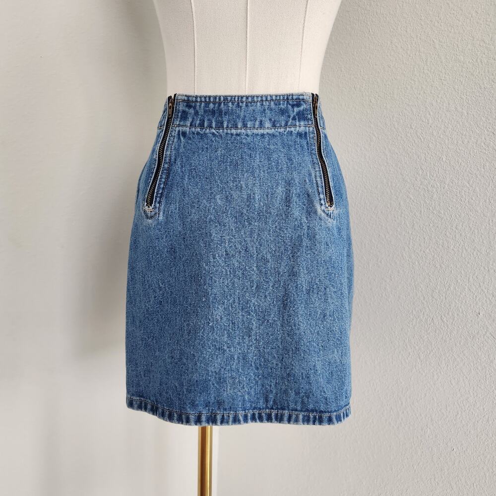 Vintage 90s Xhilaration Medium Wash Denim Zip Pocket Mini Skirt Grunge Size 2 4